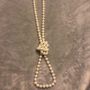 Faux pearl rope necklace